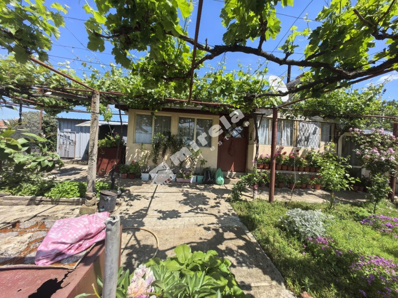 Продава ВИЛА, град Ямбол, Промишлена зона • 22000 € / 43028.26 лв. • 96028499 1 — Holmes.bg Продава ВИЛА, град Ямбол, Промишлена зона • 22000 € / 43028.26 лв. • 96028499 1