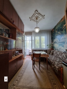 Продажба на тристайни апартаменти в град Велико Търново — страница 10 - изображение 9 