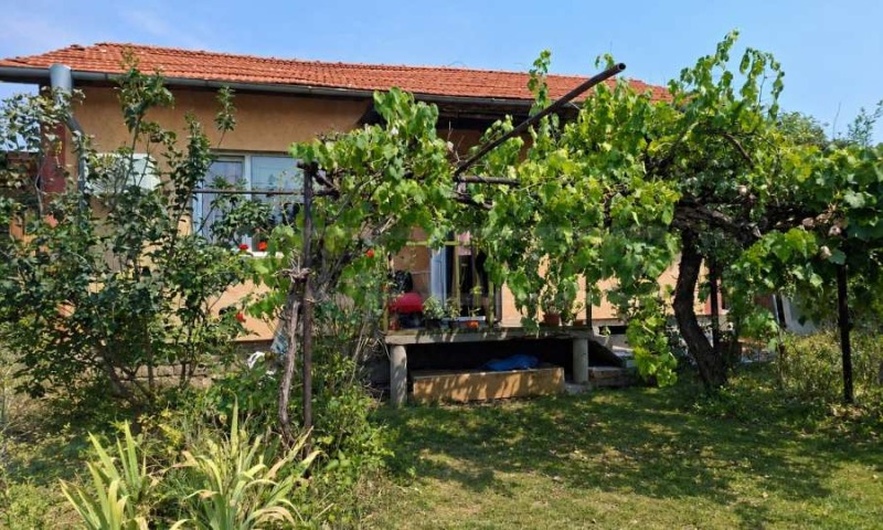 Продава КЪЩА, град София, Обеля • 148000 € • 30536289 1 — Holmes.bg Продава КЪЩА, град София, Обеля • 148000 € • 30536289 1