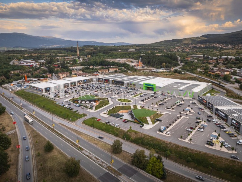 Продава ПАРЦЕЛ, град Перник, Калкас • 42000 € / 82144.86 лв. • 46171870 1 — Holmes.bg Продава ПАРЦЕЛ, град Перник, Калкас • 42000 € / 82144.86 лв. • 46171870 1