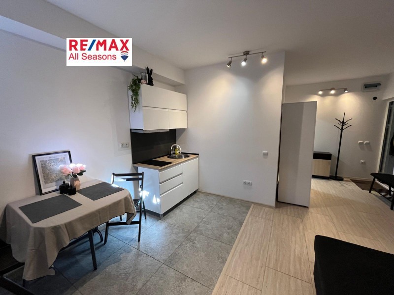 Продава АТЕЛИЕ, ТАВАН, област Благоевград, гр. Банско • 42000 € / 82144.86 лв. • 78719959 1 — Holmes.bg Продава АТЕЛИЕ, ТАВАН, област Благоевград, гр. Банско • 42000 € / 82144.86 лв. • 78719959 1