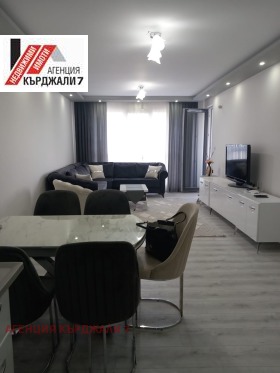 3-СТАЕН, 114 m2 - Holmes.bg 3-СТАЕН, 114 m2