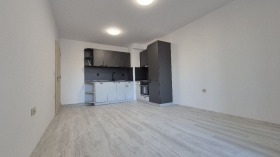 Обява Продава 3-СТАЕН,град Варна, Базар Левски