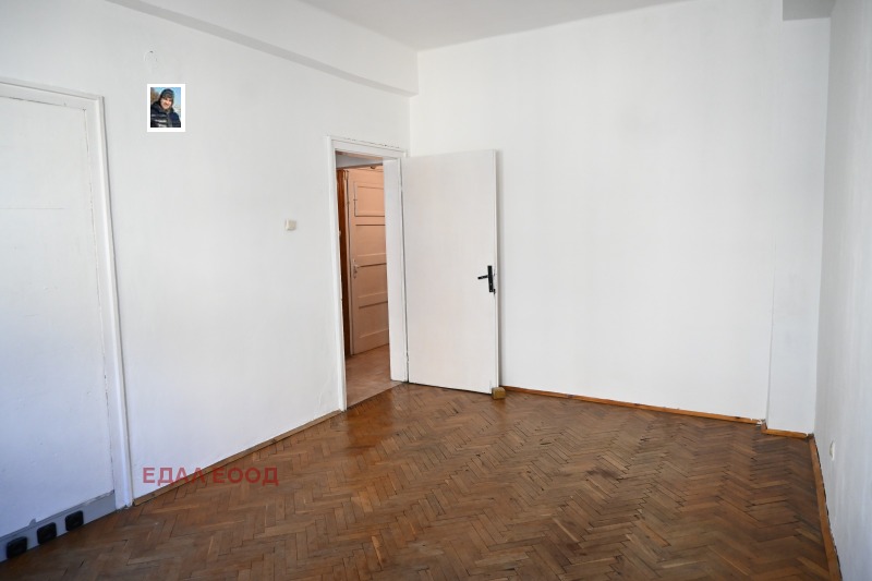 Продава 2-СТАЕН, град София, Център • 294555 € • 51518381 1 — Holmes.bg Продава 2-СТАЕН, град София, Център • 294555 € • 51518381 1