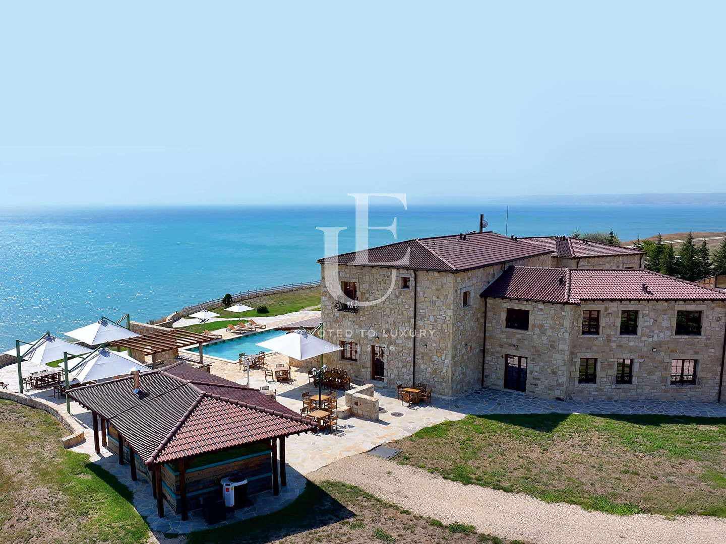 Продава Къща област Добрич , гр. Каварна , 2050 кв.м | 24504418 — Imoti.com Продава Къща област Добрич , гр. Каварна , 2050 кв.м | 24504418