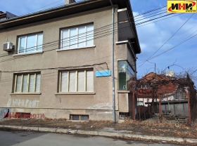 Продажба на етажи от къща в град Русе - изображение 8 