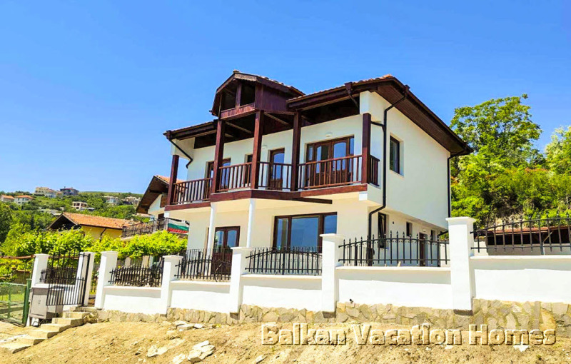 Продава КЪЩА, област Добрич, к.к. Албена • 265000 € / 518294.95 лв. • 77995018 1 — Holmes.bg Продава КЪЩА, област Добрич, к.к. Албена • 265000 € / 518294.95 лв. • 77995018 1