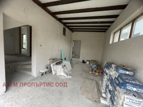 Обява Продава КЪЩА,град Кюстендил, Могилата