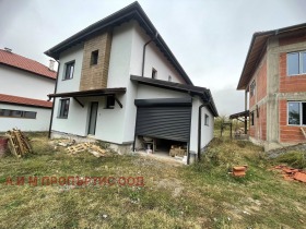 КЪЩА, 195 m2 - Holmes.bg КЪЩА, 195 m2