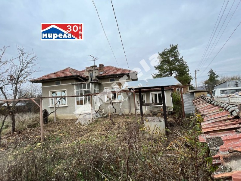 Продава  Къща, област Велико Търново, с. Ново село • 23 500 EUR • ID 18948825 — holmes.bg - [1] 