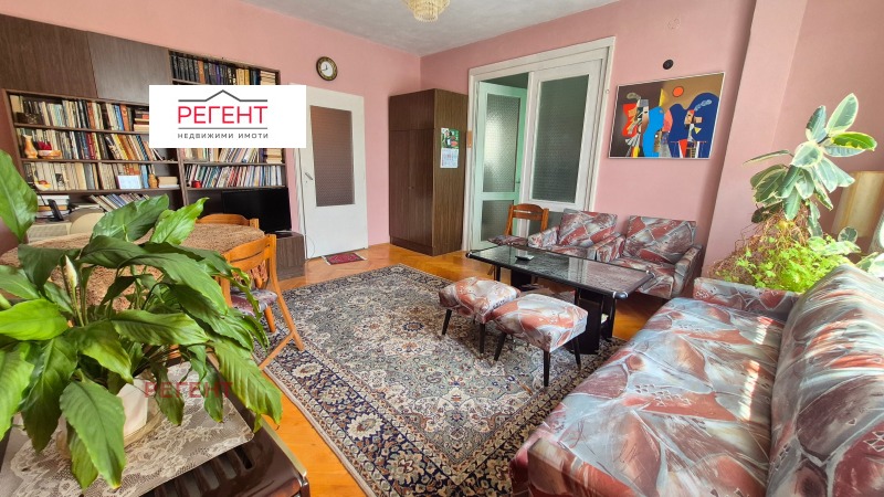 Продава 3-СТАЕН, област Габрово, гр. Трявна • 90000 € • 67535496 1 — Holmes.bg Продава 3-СТАЕН, област Габрово, гр. Трявна • 90000 € • 67535496 1