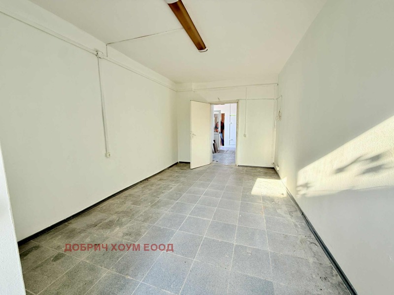 Продава МАГАЗИН, град Добрич, Промишлена зона - Запад • 53000 лв. / 27098.47 € • 23807113 1 — Holmes.bg Продава МАГАЗИН, град Добрич, Промишлена зона - Запад • 53000 лв. / 27098.47 € • 23807113 1