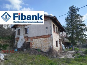Продава Къща, с. Самоводене
