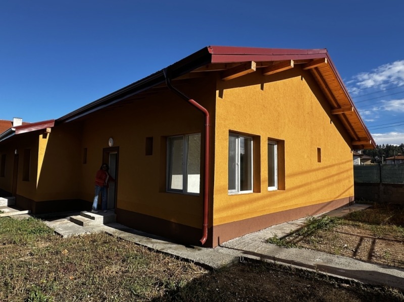 Продава КЪЩА, с. Баня, област Благоевград