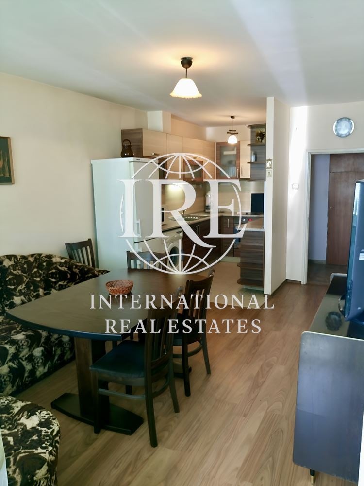 Продава 3-СТАЕН, град Варна, Гранд Мол • 185000 € / 361828.55 лв. • 67796356 1 — Holmes.bg Продава 3-СТАЕН, град Варна, Гранд Мол • 185000 € / 361828.55 лв. • 67796356 1