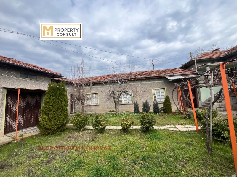 Продава КЪЩА, област Плевен, с. Вълчитрън • 70000 € / 136908.10 лв. • 72111074 1 — Holmes.bg Продава КЪЩА, област Плевен, с. Вълчитрън • 70000 € / 136908.10 лв. • 72111074 1