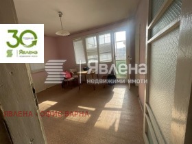 Продава Етаж от къща, град Варна