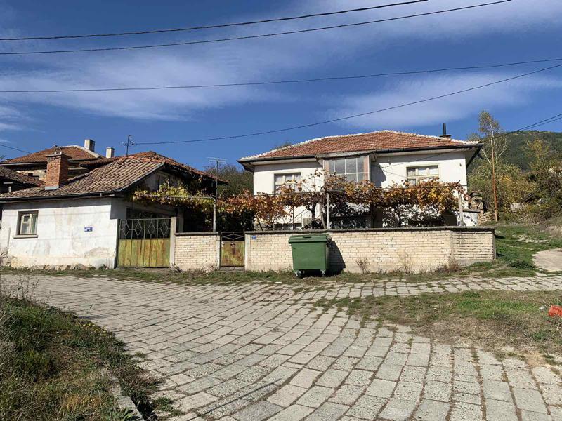 Продава  Къща област Пловдив , гр. Клисура , 94 кв.м | 96720007 - изображение [2]