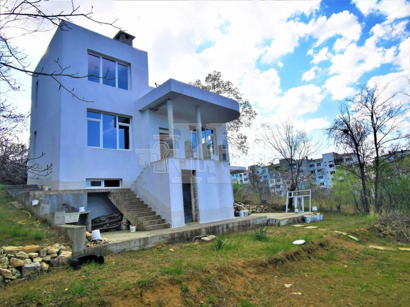 Продава  Къща, град Варна, Възраждане 3 •  500 000 EUR • ID 82717518 — holmes.bg - [1] 
