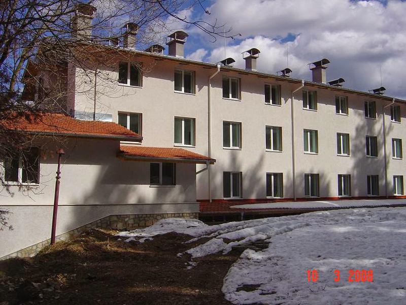 Продава  Хотел област Пловдив , хижа Здравец , студенец, 9800 кв.м | 64284763 - изображение [7]