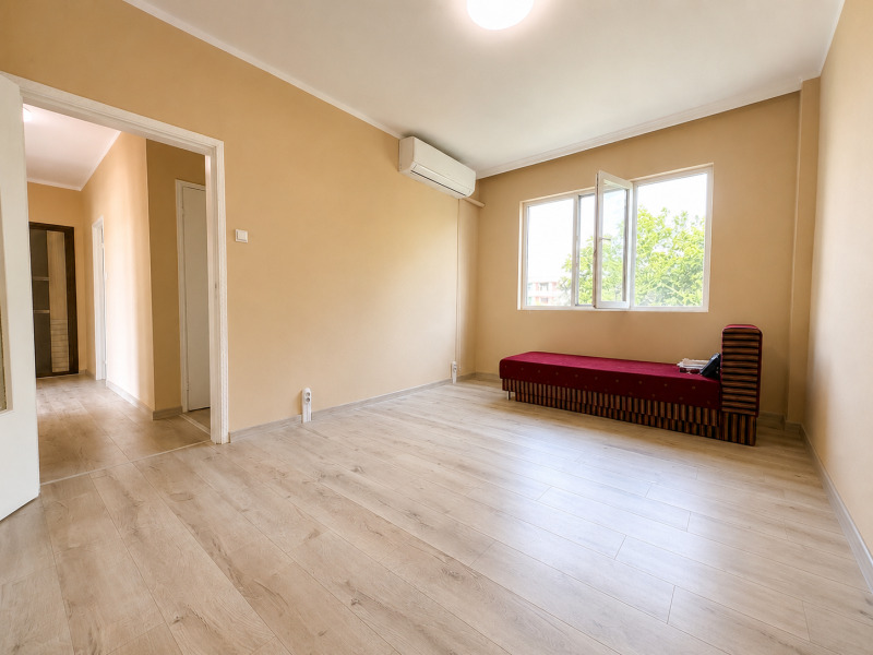 Продава 3-СТАЕН, град Шумен, Тракия • 140000 € • 25111409 1 — Holmes.bg Продава 3-СТАЕН, град Шумен, Тракия • 140000 € • 25111409 1