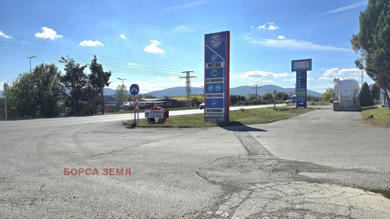 Продава ПАРЦЕЛ, град Търговище, Промишлена зона • 175000 € • 63363136 1 — Holmes.bg Продава ПАРЦЕЛ, град Търговище, Промишлена зона • 175000 € • 63363136 1