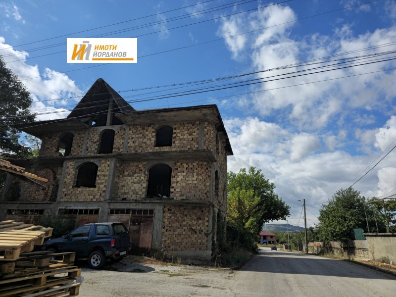 Продава КЪЩА, област Велико Търново, с. Мерданя • 56700 € • 57197604 1 — Holmes.bg Продава КЪЩА, област Велико Търново, с. Мерданя • 56700 € • 57197604 1