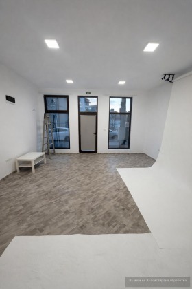МАГАЗИН, 40 m2 - Holmes.bg МАГАЗИН, 40 m2