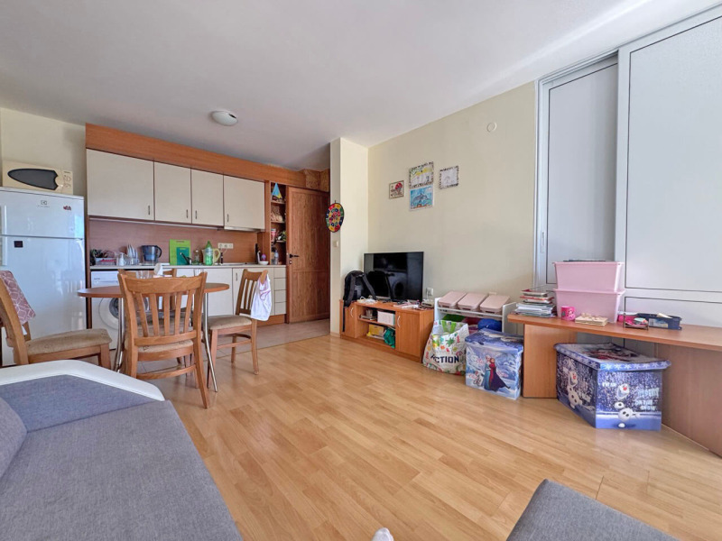 Продава 3-СТАЕН, област Бургас, гр. Свети Влас • 92500 € / 180914.27 лв. • 42181649 1 — Holmes.bg Продава 3-СТАЕН, област Бургас, гр. Свети Влас • 92500 € / 180914.27 лв. • 42181649 1