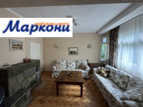 Обява Продава ЕТАЖ ОТ КЪЩА,град София, Център>
