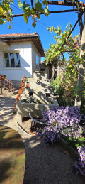 Продава КЪЩА, област Пловдив, гр. Хисаря • 75000 € • 76119729 17 — Holmes.bg Продава КЪЩА, област Пловдив, гр. Хисаря • 75000 € • 76119729 17
