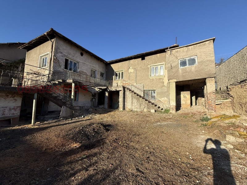 Продава КЪЩА, област Кюстендил, гр. Бобов дол • 48000 € • 28319336 1 — Holmes.bg Продава КЪЩА, област Кюстендил, гр. Бобов дол • 48000 € • 28319336 1