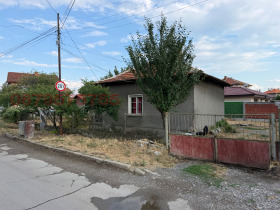 Продава Къща, гр. Костинброд
