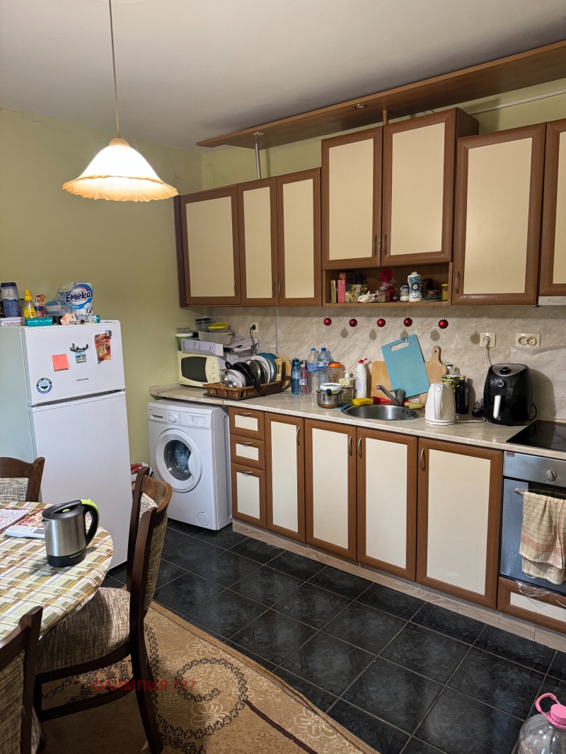 Продава ЕТАЖ ОТ КЪЩА, град Плевен, Идеален център • 165000 € • 56719931 1 — Holmes.bg Продава ЕТАЖ ОТ КЪЩА, град Плевен, Идеален център • 165000 € • 56719931 1