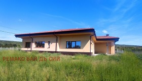 Продажба на имоти в с. Осеново, област Варна - изображение 2 