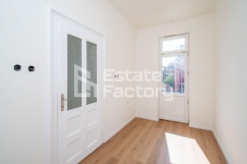 Обява Продава МНОГОСТАЕН,град София, Център