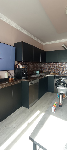 Продава 3-стаен, град Бургас
