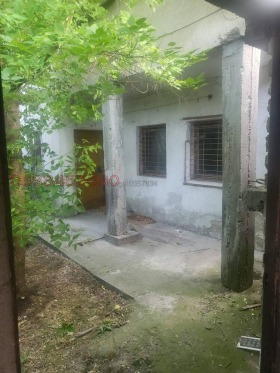 Продава Къща, с. Костиево