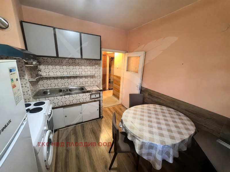 Продава 2-СТАЕН, град Пловдив, Кючук Париж • 120000 € / 234699.60 лв. • 31497380 1 — Holmes.bg Продава 2-СТАЕН, град Пловдив, Кючук Париж • 120000 € / 234699.60 лв. • 31497380 1