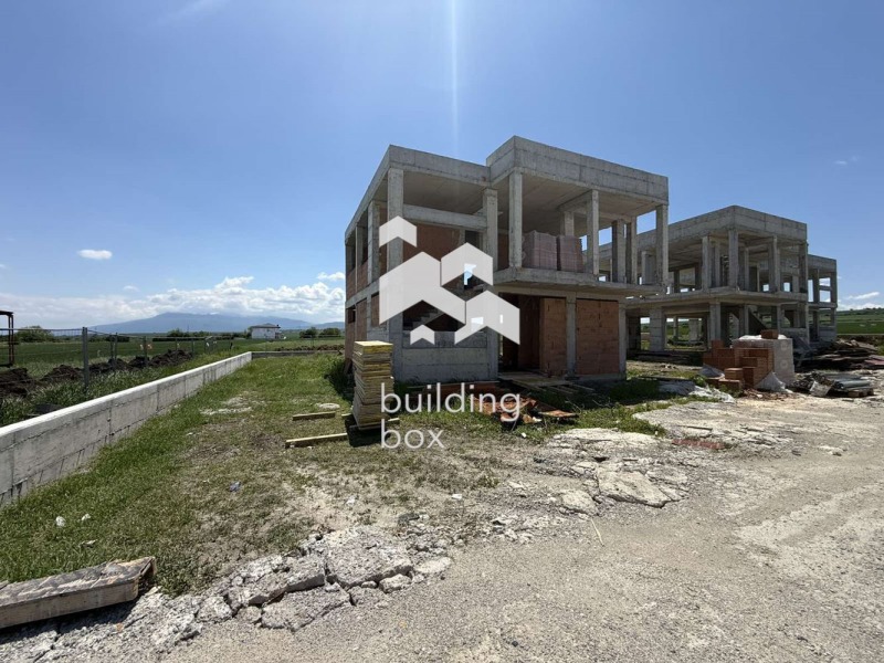 Продава КЪЩА, област София, гр. Божурище • 435000 € • 58887128 1 — Holmes.bg Продава КЪЩА, област София, гр. Божурище • 435000 € • 58887128 1