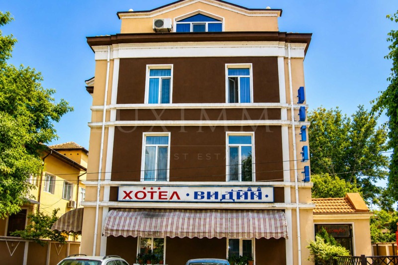 Продава ХОТЕЛ, град Видин, Център • 920000 € / 1799363.60 лв. • 90281909 1 — Holmes.bg Продава ХОТЕЛ, град Видин, Център • 920000 € / 1799363.60 лв. • 90281909 1