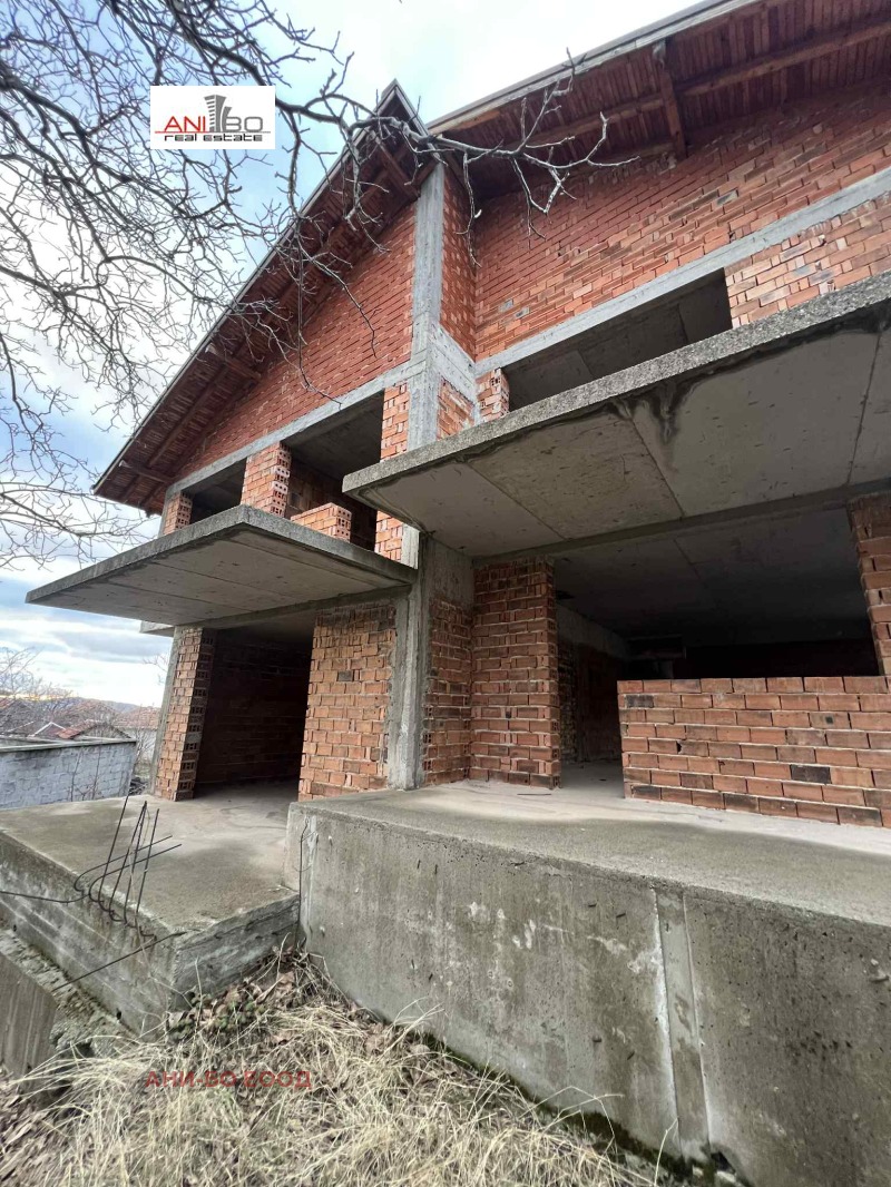 Продава КЪЩА, област Перник, с. Кладница • 309999 € / 606305.34 лв. • 81235714 1 — Holmes.bg Продава КЪЩА, област Перник, с. Кладница • 309999 € / 606305.34 лв. • 81235714 1