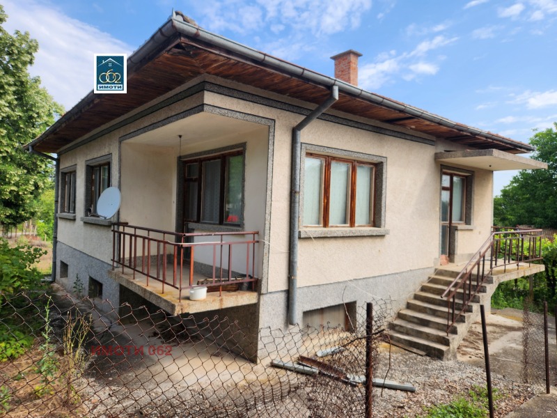 Продава КЪЩА, област Велико Търново, с. Мирово • 55000 € / 107570.65 лв. • 83852500 1 — Holmes.bg Продава КЪЩА, област Велико Търново, с. Мирово • 55000 € / 107570.65 лв. • 83852500 1