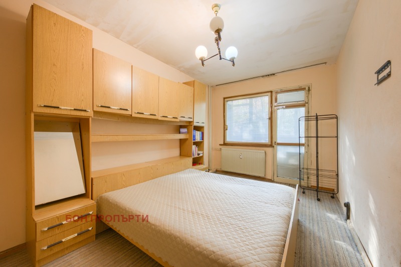 Продава 3-СТАЕН, град София, Сухата река • 219999 € / 430280.64 лв. • 71110774 1 — Holmes.bg Продава 3-СТАЕН, град София, Сухата река • 219999 € / 430280.64 лв. • 71110774 1