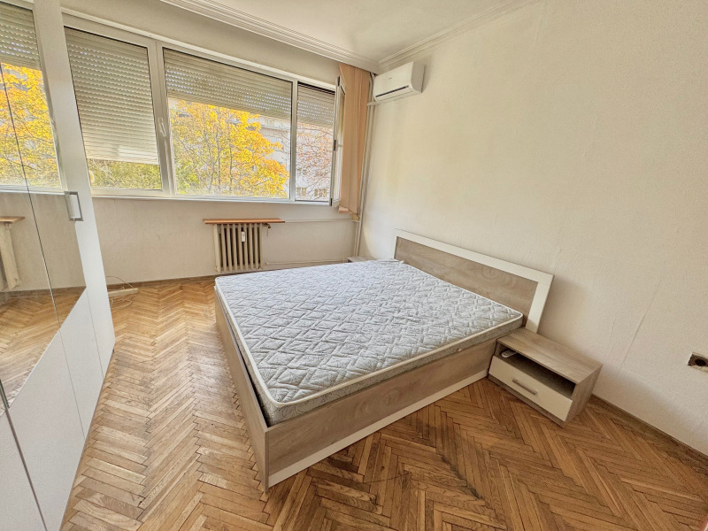 Продава 4-СТАЕН, град София, Иван Вазов • 379900 € / 743019.82 лв. • 22857488 1 — Holmes.bg Продава 4-СТАЕН, град София, Иван Вазов • 379900 € / 743019.82 лв. • 22857488 1