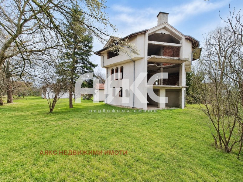 Продава КЪЩА, област Перник, с. Бобораци • 160000 € • 48906978 1 — Holmes.bg Продава КЪЩА, област Перник, с. Бобораци • 160000 € • 48906978 1