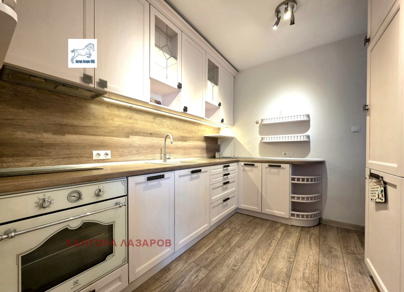 Продава 4-СТАЕН, град София, Лагера • 349800 € / 684149.33 лв. • 28448467 1 — Holmes.bg Продава 4-СТАЕН, град София, Лагера • 349800 € / 684149.33 лв. • 28448467 1
