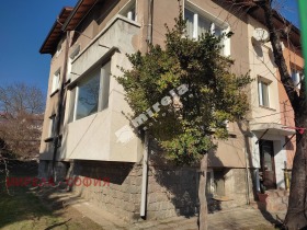 Продажба на етажи от къща в град София - изображение 7 