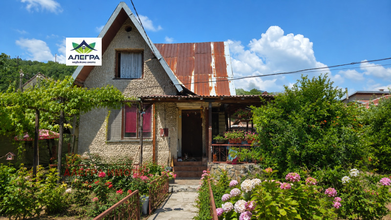 Продава КЪЩА, област Пазарджик, с. Дебръщица • 57000 € • 40941339 1 — Holmes.bg Продава КЪЩА, област Пазарджик, с. Дебръщица • 57000 € • 40941339 1