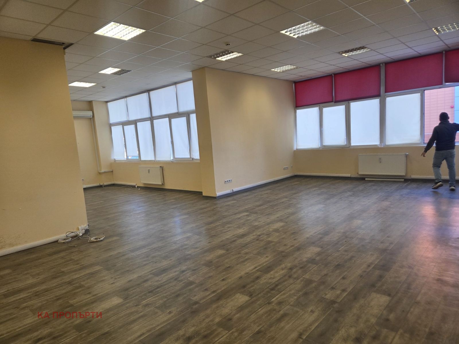 Продава Офис град София , 7-ми 11-ти километър , 120 кв.м | 15816536 — Imoti.com Продава Офис град София , 7-ми 11-ти километър , 120 кв.м | 15816536